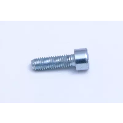 Sroub s vnitrnim sestihranem