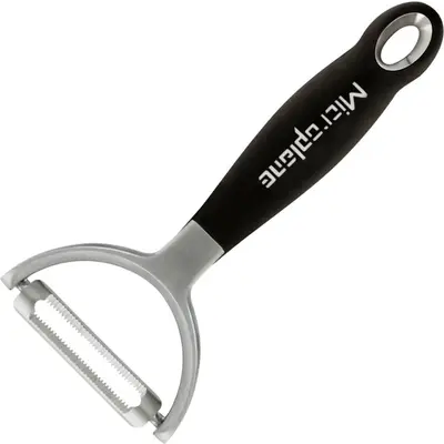 Microplane Škrabka Professional příčná vroubkovaná, černá