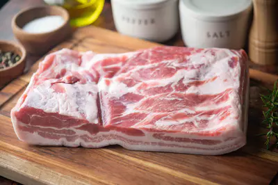 Recept na domácí pancettu ze zracího sáčku podle Těhotnýho kuchaře