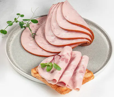 Mortadella, kulinářská legenda z italské Bologne