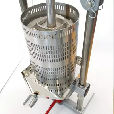 VARES Mnichovice a.s. Lis na ovoce HYDRAULIC 18 L nerez, vč. textilní vložky a kohoutku (2)