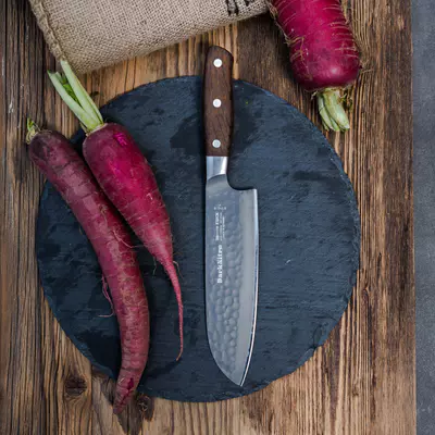 F. Dick Nůž Santoku kovaný DarkNitro 18 cm (4)