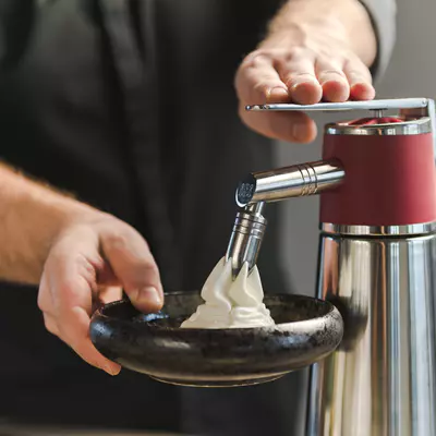 iSi Šlechačková láhev Thermo Xpress Whip PLUS 1l (5)
