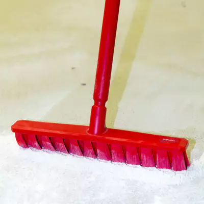 Vikan Smeták UST střední 400 mm - fialový (4)