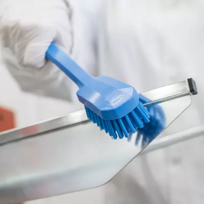 Vikan Kartáč střední 260 mm - červený (4)