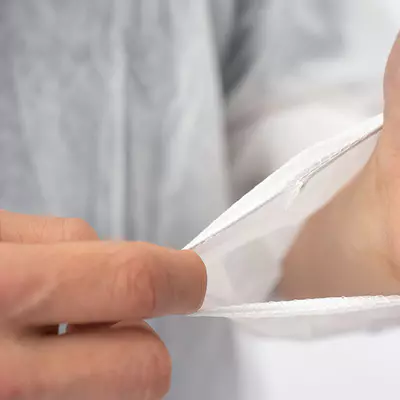 Plášť jednorázový suchý zip bílý XXL (3)