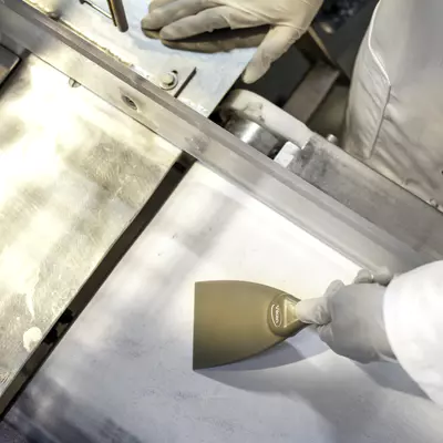 Vikan Špachtle 75 mm - bílá (2)