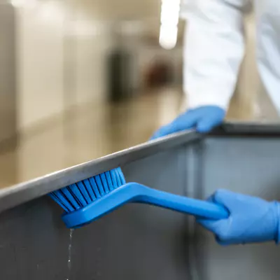 Vikan Kartáč uzký s dlouhou rukojeti, 420 mm, tvrdý, modrý 41853 (5)