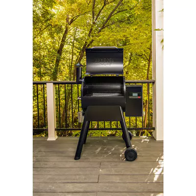 TRAEGER Gril na pelety PRO 575 černý (2)