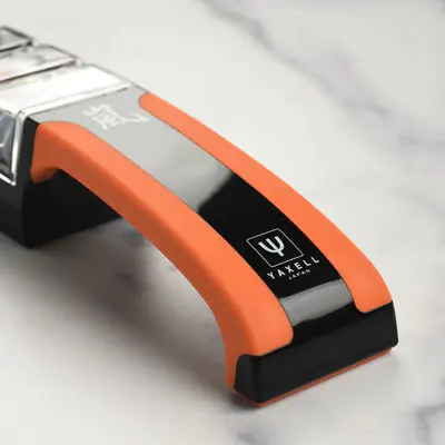 Yaxell Japan Ostřič nožů  YAXELL 3 (5)