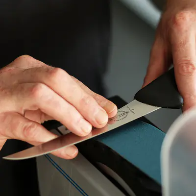 F. Dick Bruska pásová SM-130 (3)