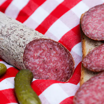 Classic line Uherský salám TN 1Kg (4)