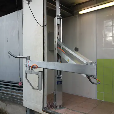 Elektrohydraulická manipulační ruka SCF (4)