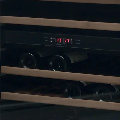 Tefcold Skříň chladicí vhodná pro chlazení vína W 45 (3)