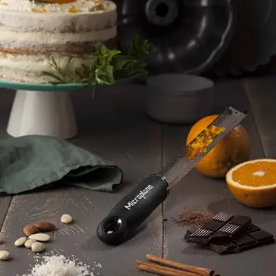 Microplane Struhadlo Zester jemné, POP, zelená rukojeť (2)