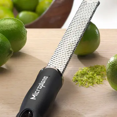 Microplane Struhadlo Zester jemné, POP, zelená rukojeť (3)