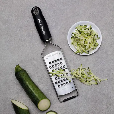 Microplane Set Gourmet struhadel 2ks se škrabkou (5)