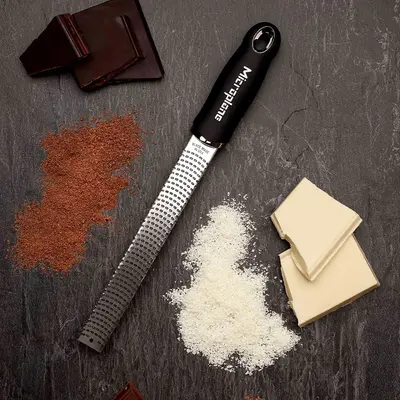 Microplane Set Gourmet struhadel 2ks se škrabkou (6)