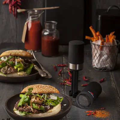Microplane Mlýnek na chilli, černá (4)
