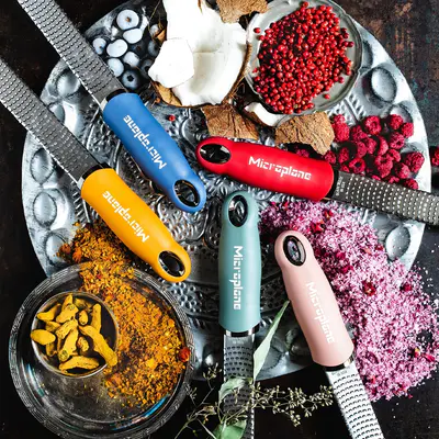 Microplane Struhadlo Zester jemné, červená rukojeť (4)