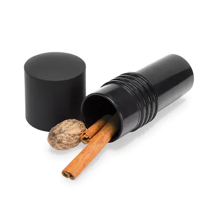 Microplane Mlýnek na koření, černá (2)