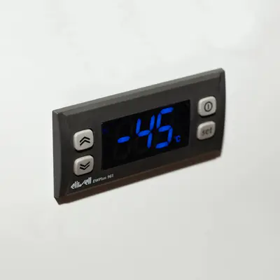 Tefcold Mraznička hlubokomrazicí pultová , plné víko (-45 °C) SE40-45 (3)