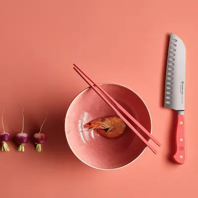 Wüsthof Nůž Santoku s dutými výbrusy, Coral Peach, 17 cm CLASSIC COLOUR (5)