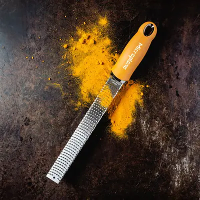 Microplane Struhadlo Zester jemné, POP, žlutá rukojeť (4)