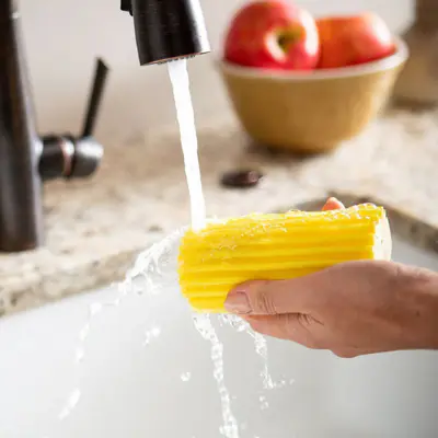 Scrub Daddy Houbička na utírání prachuDamp Duster (růžová) (3)