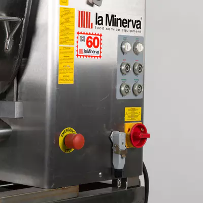 Řezačka MINERVA 701 (2)