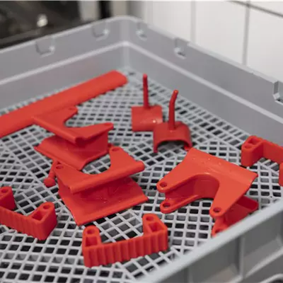 Vikan Držák nástěnný 420 mm - červený (3)