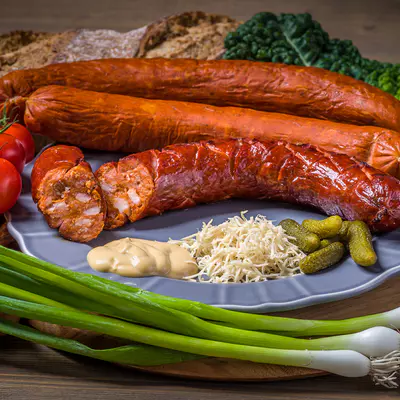 Classic line Farmářská klobása combi 1 kg (2)