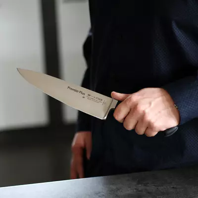 F. Dick Nůž kuchařský kovaný 8144721 21cm (5)