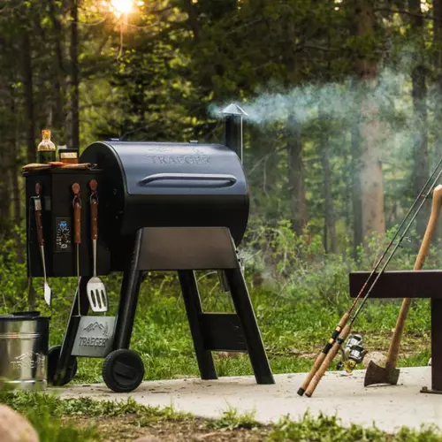 Traeger_lifestyle.jpg