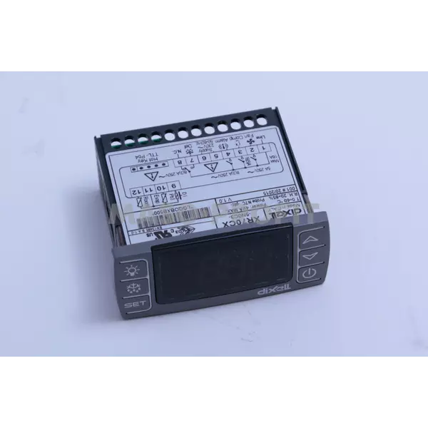 Termostat el. XR70CX Dixell 32x74mm