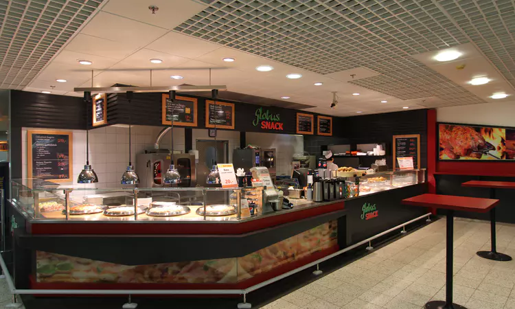 Celá výdejní linie - Globus SNACK