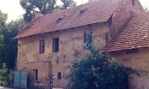 1993 - Stavba pobočky Hrdlořezy - galerie 3.jpg